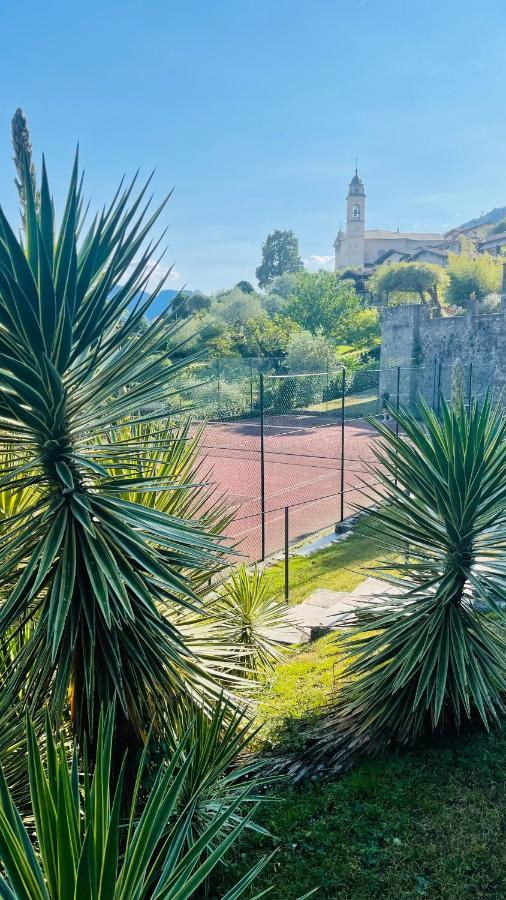 Lake View, Swimming Pool, Tennis Court And Private Parking Mezzegra Kültér fotó